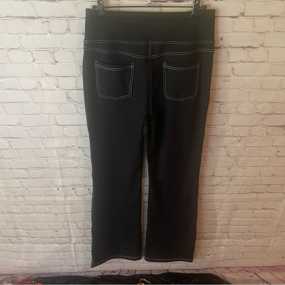 Casual Pants👌🏾Size M - Picture 2 of 3